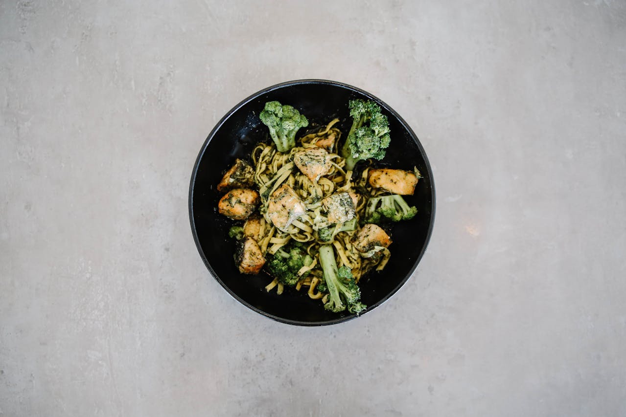 You are currently viewing Chicken and Broccoli Pasta Casserole